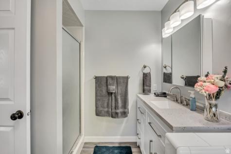 65 W 850 S Centerville UT 84014