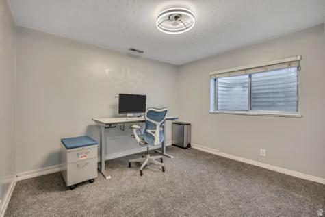65 W 850 S Centerville UT 84014