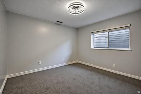 65 W 850 S Centerville UT 84014