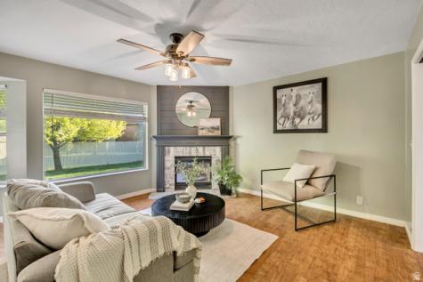 65 W 850 S Centerville UT 84014