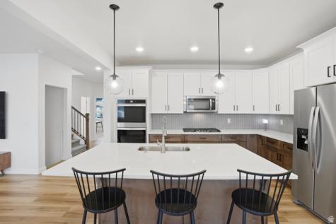 311 E Unchartered Lane S Draper UT 84020