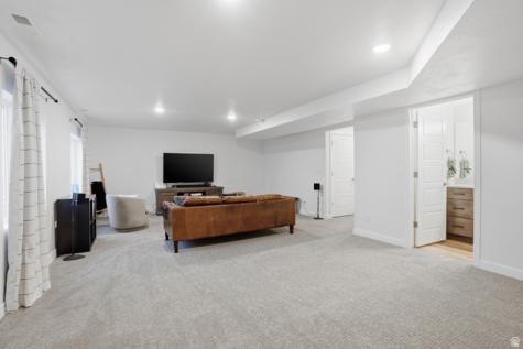 311 E Unchartered Lane S Draper UT 84020