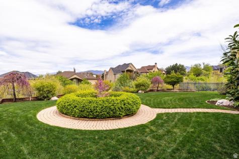802 Eaglepointe Drive North Salt Lake UT 84054