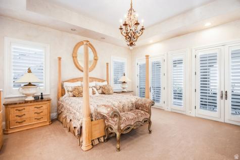 802 Eaglepointe Drive North Salt Lake UT 84054
