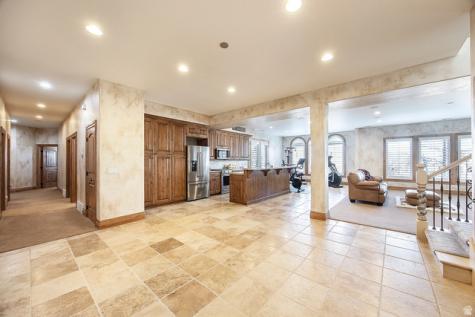 802 Eaglepointe Drive North Salt Lake UT 84054