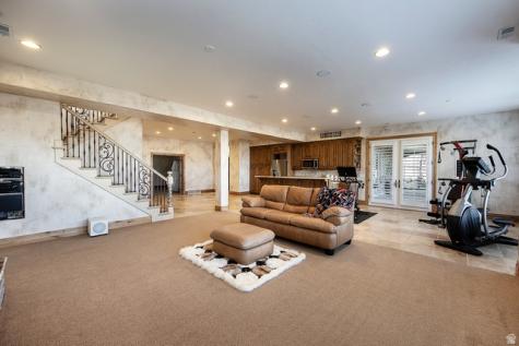 802 Eaglepointe Drive North Salt Lake UT 84054
