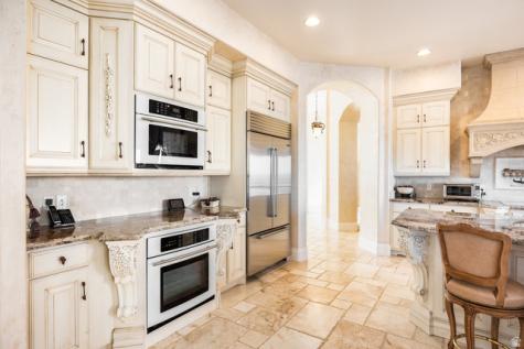 802 Eaglepointe Drive North Salt Lake UT 84054