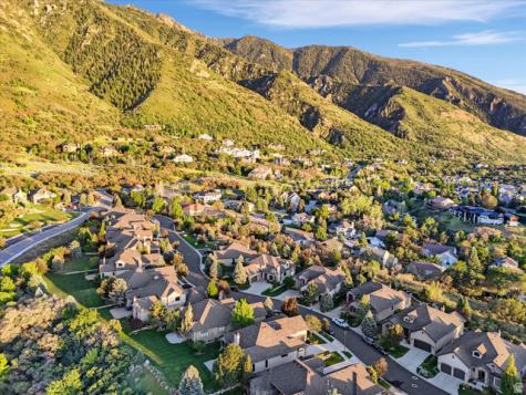 3077 E Scenic Valley Lane S Sandy UT 84092