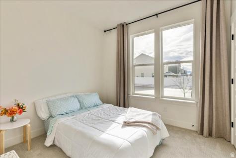 1573 E Lynx Lane Eagle Mountain UT 84005