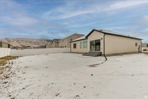 1573 E Lynx Lane Eagle Mountain UT 84005