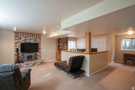 233 S 750 E Bountiful UT 84010