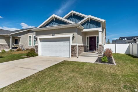 1529 E Erickson Knoll Lane Eagle Mountain UT 84005