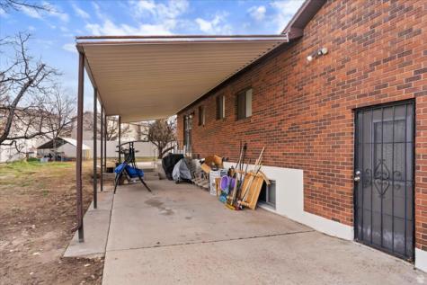 626 W 800 N Clinton UT 84015