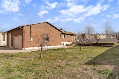 626 W 800 N Clinton UT 84015