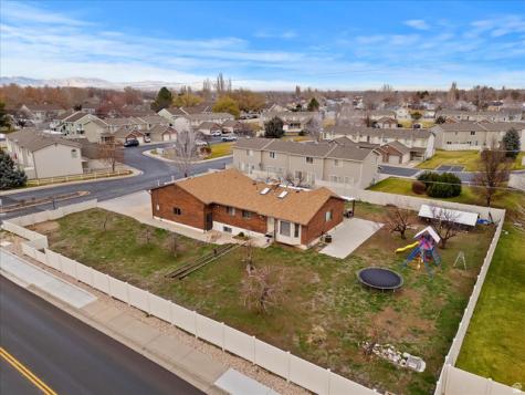 626 W 800 N Clinton UT 84015