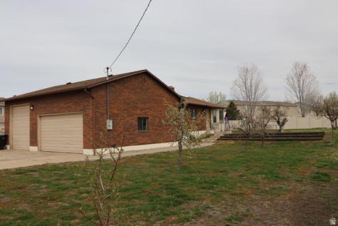 626 W 800 N Clinton UT 84015