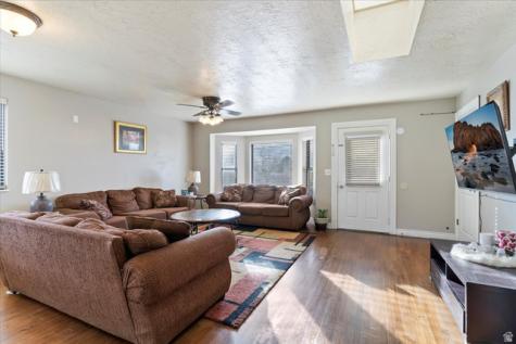 626 W 800 N Clinton UT 84015