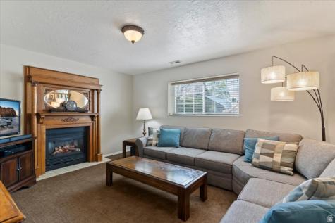 2172 E 2050 N Layton UT 84040