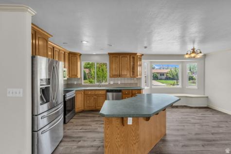 1035 E Hillcrest Drive Springville UT 84663