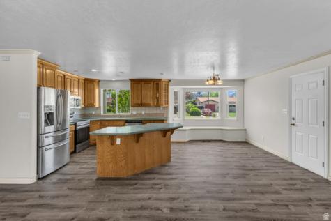 1035 E Hillcrest Drive Springville UT 84663