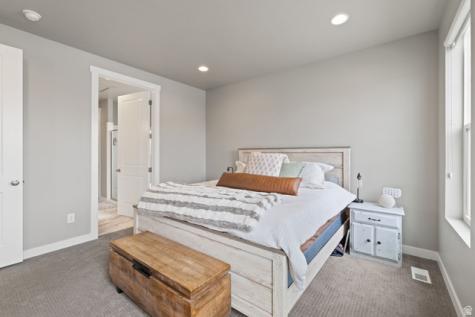 1325 E Desert Peak Eagle Mountain UT 84005