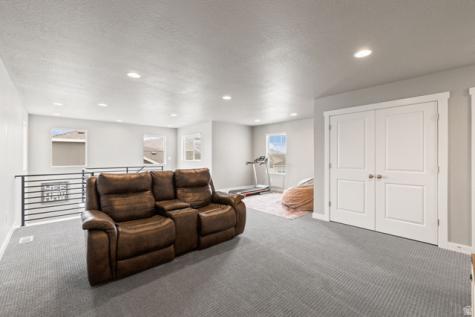 1325 E Desert Peak Eagle Mountain UT 84005