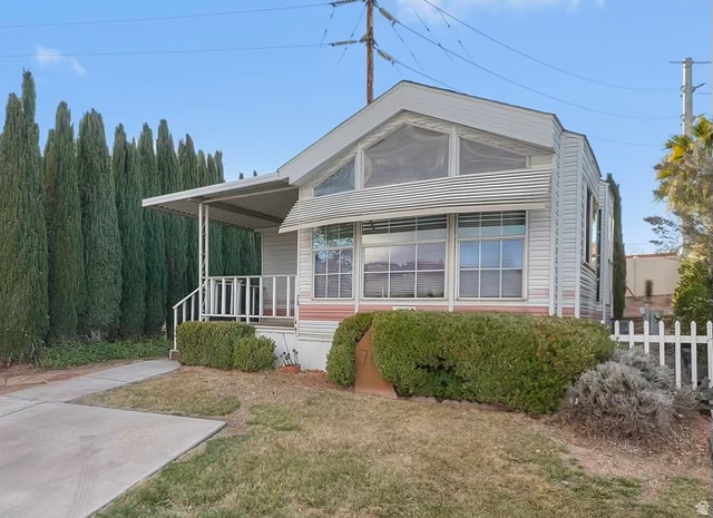 448 E Telegraph Street E Washington UT 84780