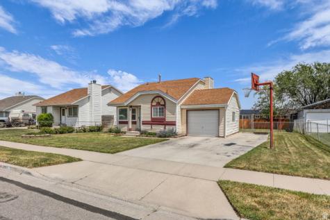 2943 S Dalesend Drive Magna UT 84044