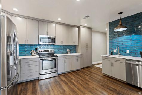88 S Moss Hill Drive E Bountiful UT 84010