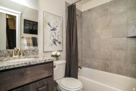 2513 W 840 N Clinton UT 84015