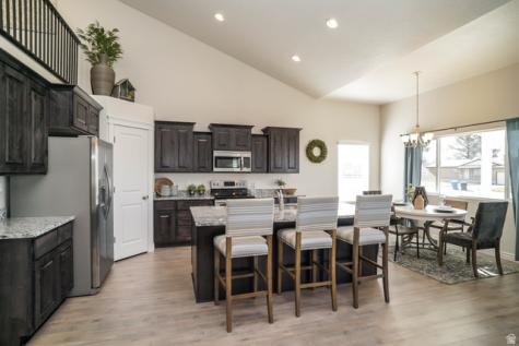 2513 W 840 N Clinton UT 84015