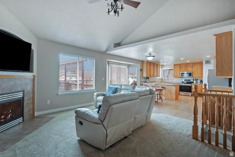 1114 W Shields Lane South Jordan UT 84095