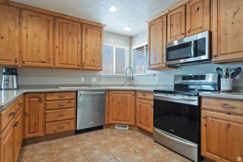 1114 W Shields Lane South Jordan UT 84095