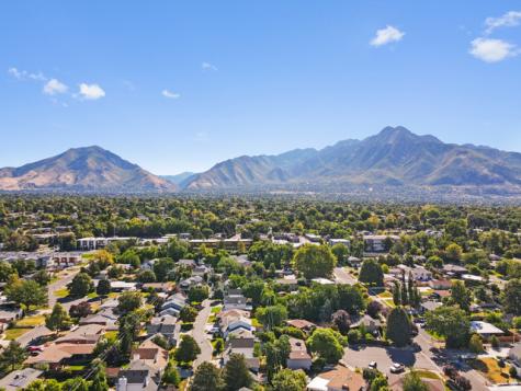 1522 E Amblewood Lane Millcreek UT 84124