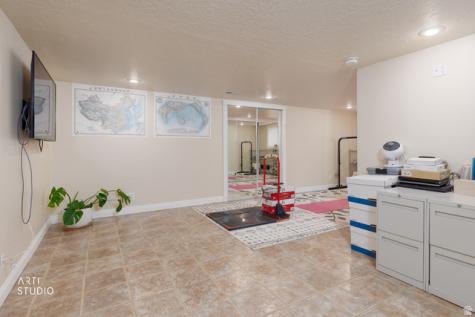 11129 S 2125 E Sandy UT 84092