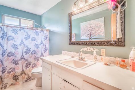 1058 S 1075 E Clearfield UT 84015
