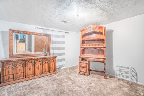 1058 S 1075 E Clearfield UT 84015