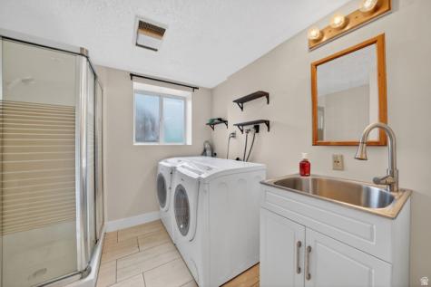 5556 W Bluevail Court S West Jordan UT 84081