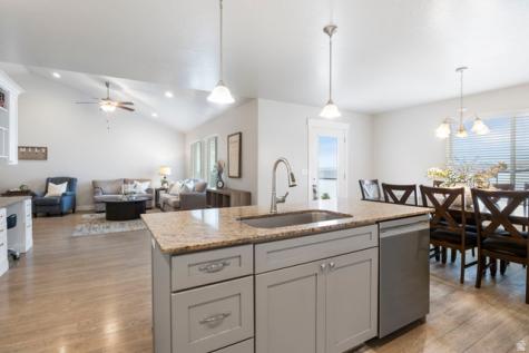 9913 N Outlook Way Eagle Mountain UT 84005
