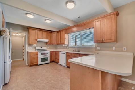 157 E 4380 N Provo UT 84604