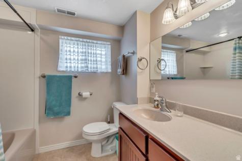 157 E 4380 N Provo UT 84604
