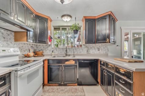 7470 S Ramanee Dr Drive E Midvale UT 84047