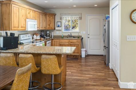 275 W 60 S Hyde Park UT 84318