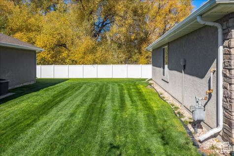 275 W 60 S Hyde Park UT 84318