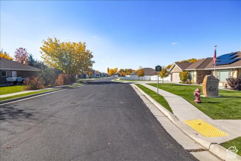 275 W 60 S Hyde Park UT 84318