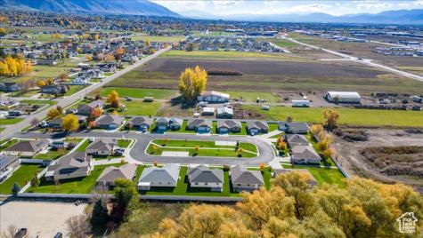 275 W 60 S Hyde Park UT 84318