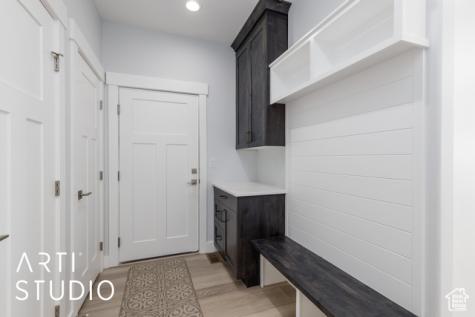 1302 E Sunset Court Ogden UT 84403