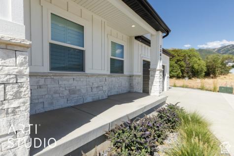 1302 E Sunset Court Ogden UT 84403