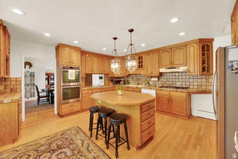 574 N 400 E Centerville UT 84014