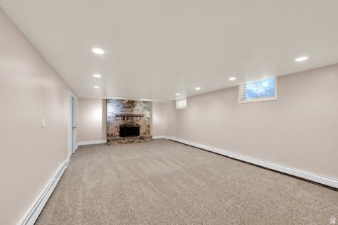 574 N 400 E Centerville UT 84014
